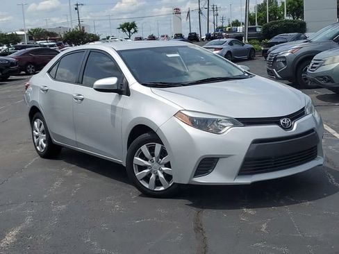 Used 2016 Toyota Corolla LE FWD image 29