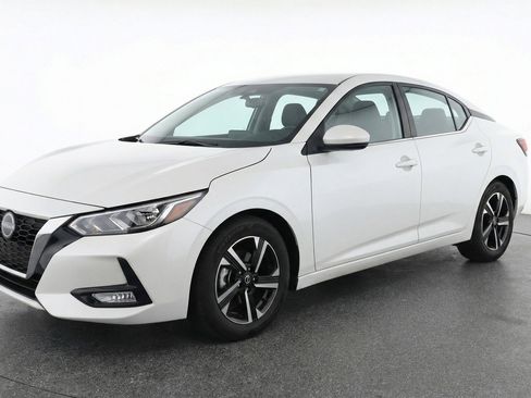 Used 2025 Nissan Sentra SV FWD image 3