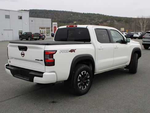 Used 2024 Nissan Frontier PRO-4X w/ Technology Package image 6