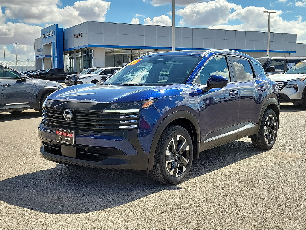 Used 2025 Nissan Kicks SV w/ SV Premium Package AWD/4WD image 6