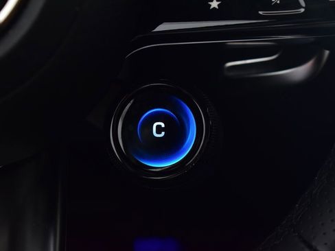 Certified 2025 Mercedes-Benz GLB 35 AMG 4MATIC image 20