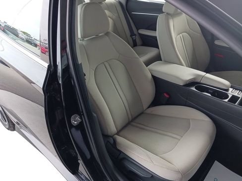 Used 2025 Hyundai Sonata SEL FWD image 27