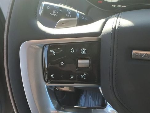 New 2025 Land Rover Range Rover SE image 17