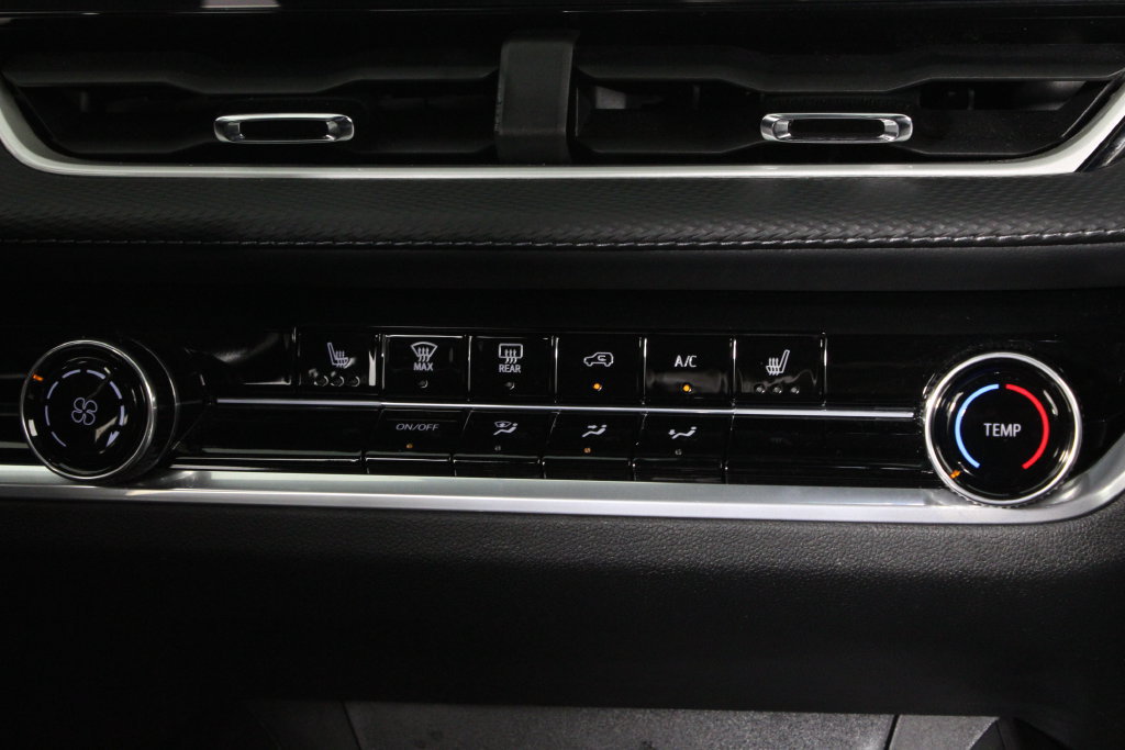 Used 2026 Chevrolet Equinox LT FWD image 21