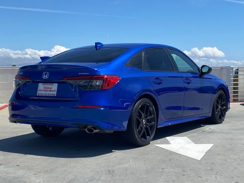 Used 2024 Honda Civic Sport image 3