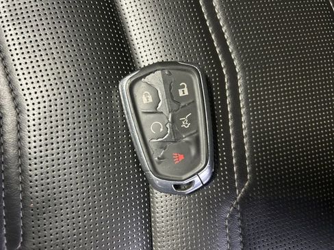 Used 2020 Cadillac XT6 Premium Luxury w/ Platinum Package image 33