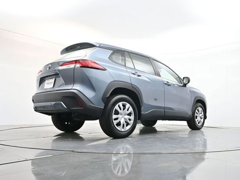 Used 2023 Toyota Corolla Cross L FWD image 30