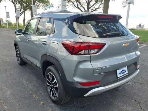 Used 2025 Chevrolet TrailBlazer LT AWD/4WD image 5