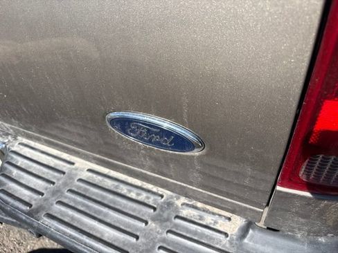 Used 2005 Ford F250 Lariat AWD/4WD image 13