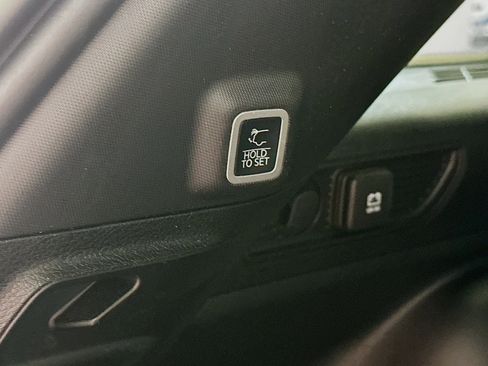 Used 2023 Jeep Grand Cherokee Altitude AWD/4WD image 31