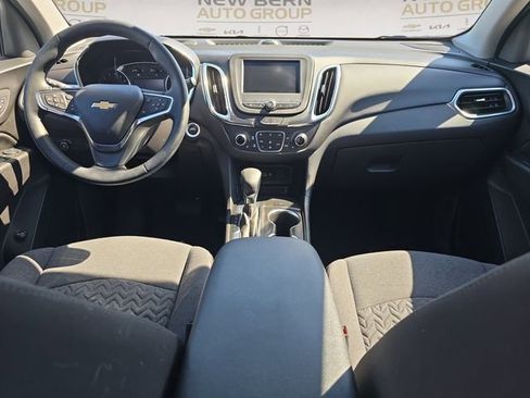Used 2024 Chevrolet Equinox LT FWD image 10