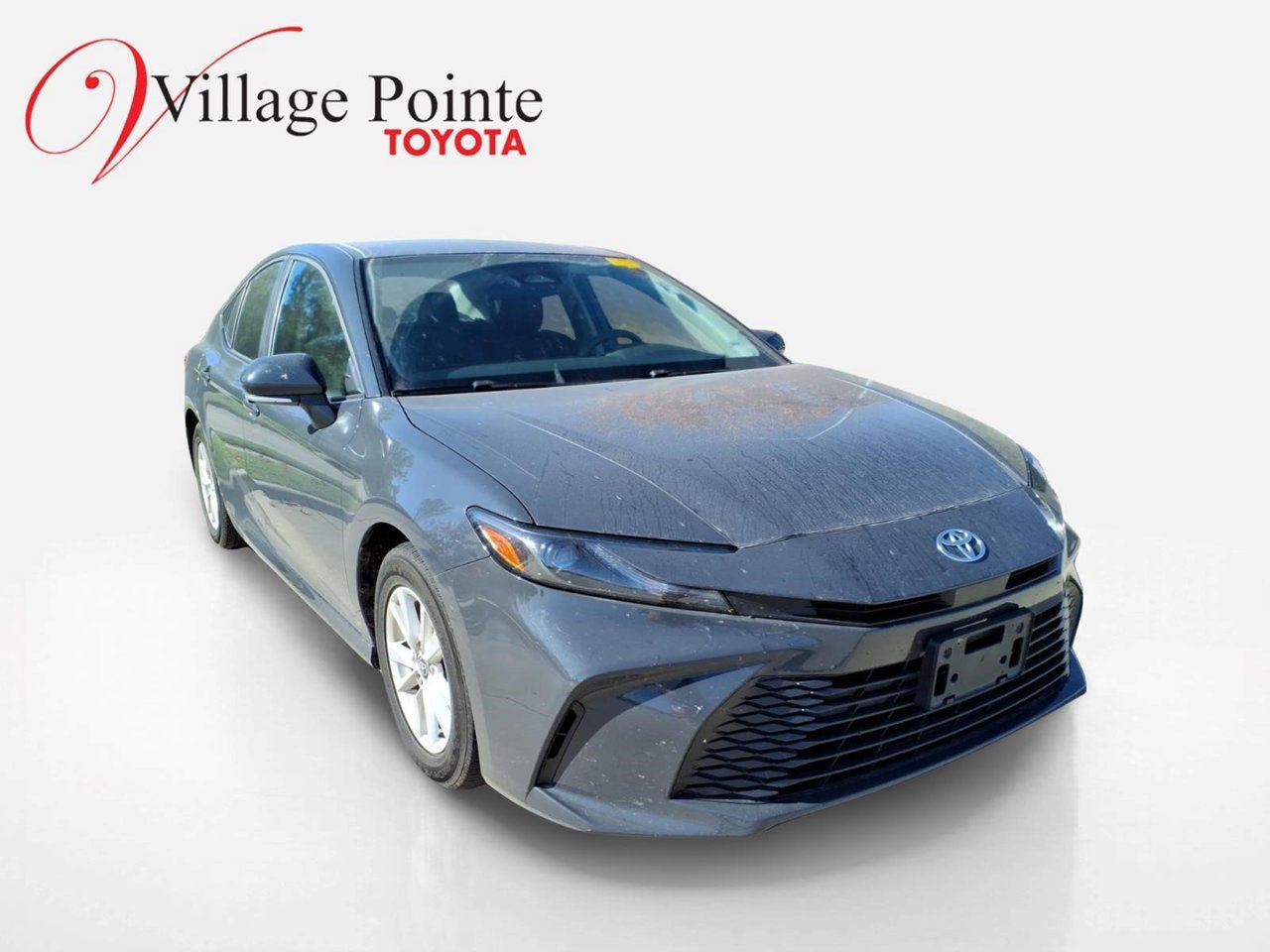 Used 2025 Toyota Camry LE FWD image 4