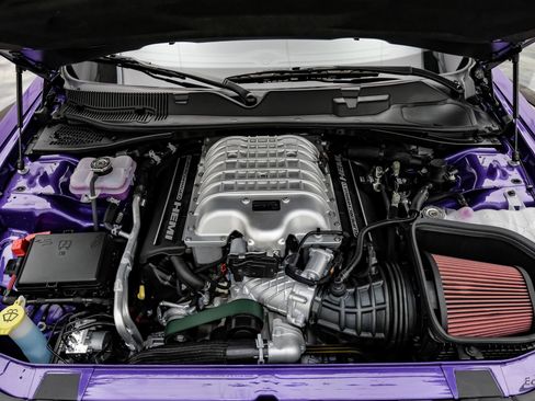 Used 2023 Dodge Challenger SRT Hellcat RWD image 4