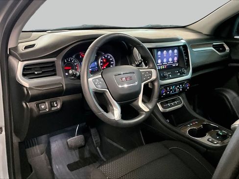 Used 2023 GMC Acadia SLE w/ Driver Convenience Package FWD image 17