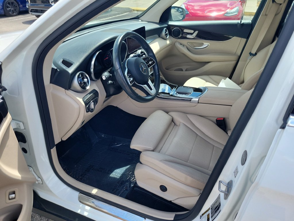 Used 2020 Mercedes-Benz GLC 300 4MATIC image 15