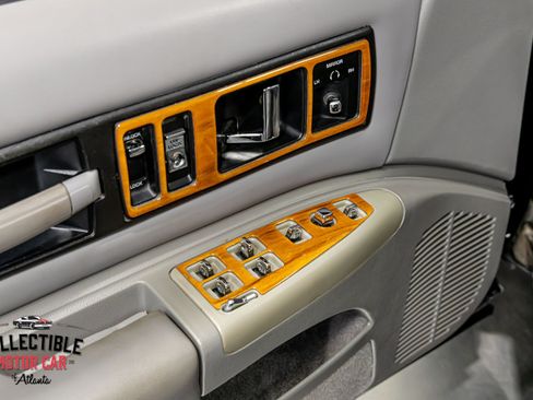 Used 1996 Chevrolet Impala SS RWD image 65