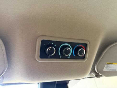 Used 2025 GMC Savana 3500 LT w/ LT Preferred Equipment Group RWD image 21