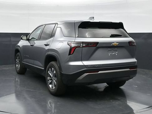 Used 2025 Chevrolet Equinox LT AWD/4WD image 8