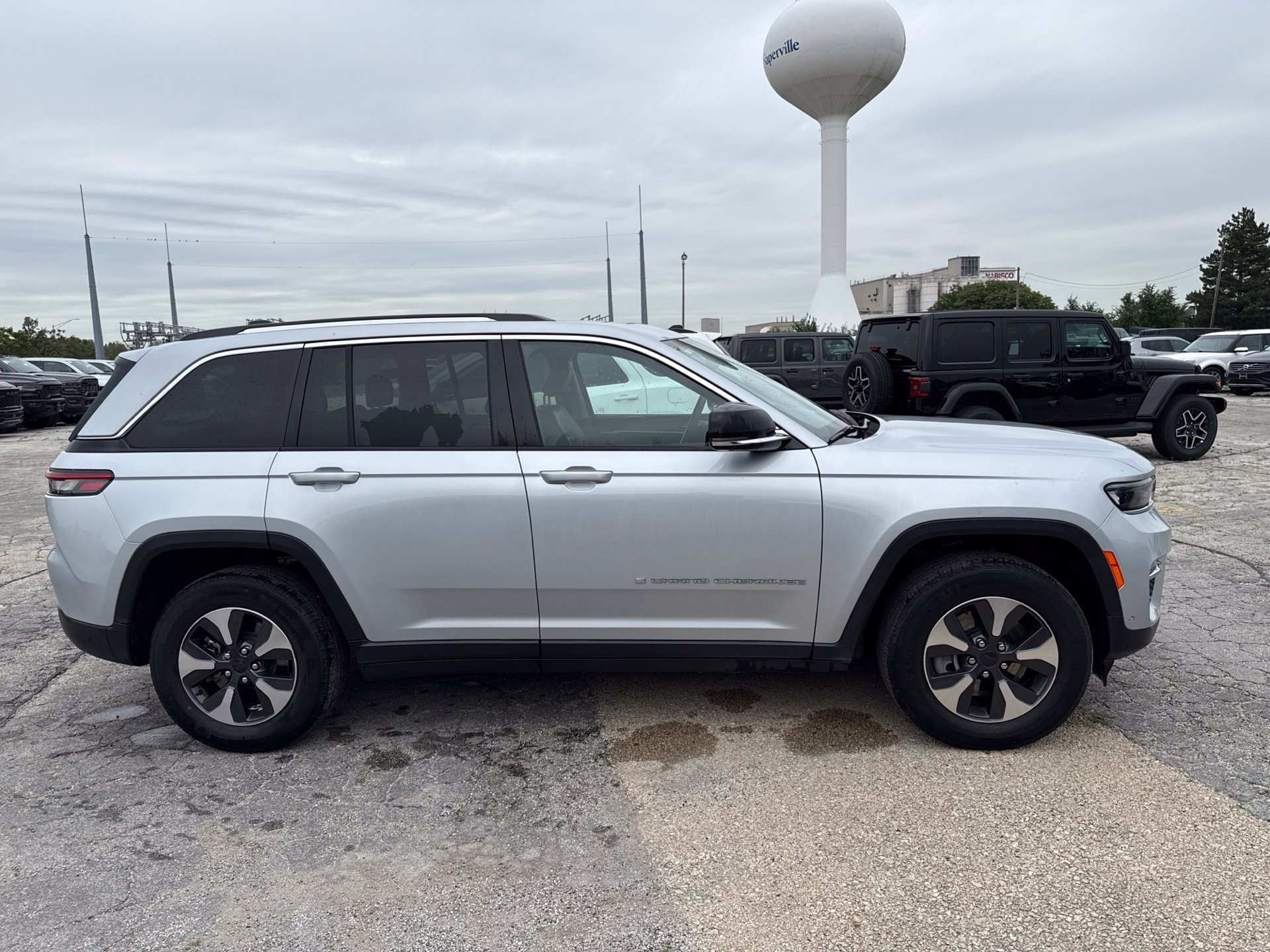 Used 2022 Jeep Grand Cherokee Limited 4xe w/ Luxury Tech Group II AWD/4WD image 5