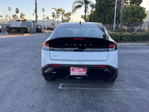 New 2026 Nissan Leaf SV+ w/ Floor Mat Package (SV+) image 6