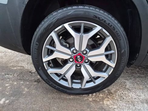Used 2021 Kia Seltos SX w/ SX Sunroof Package AWD/4WD image 23