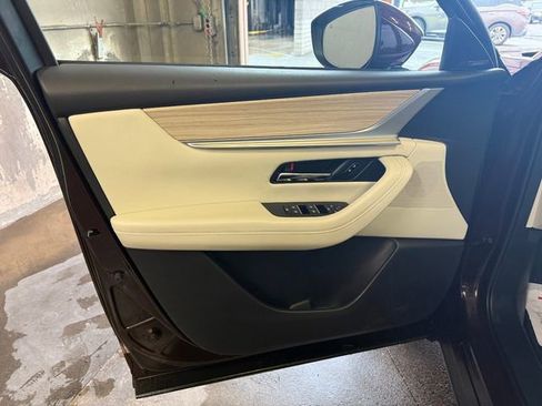 Used 2024 MAZDA CX-90 Plug-In Hybrid w/ Premium Plus image 13