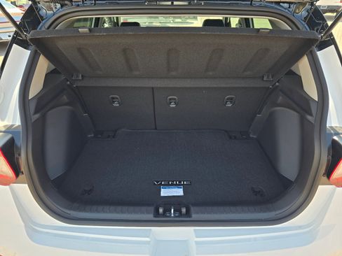 New 2026 Hyundai Venue SEL image 25