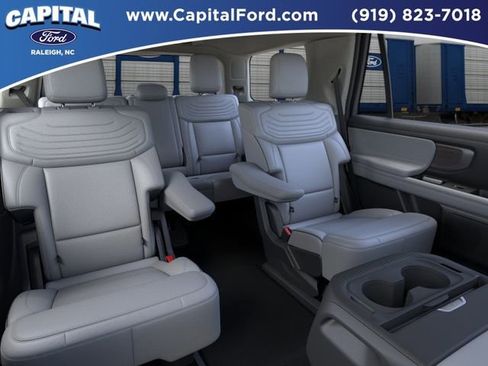 New 2026 Ford Expedition Platinum w/ Platinum Ultimate Package AWD/4WD image 11