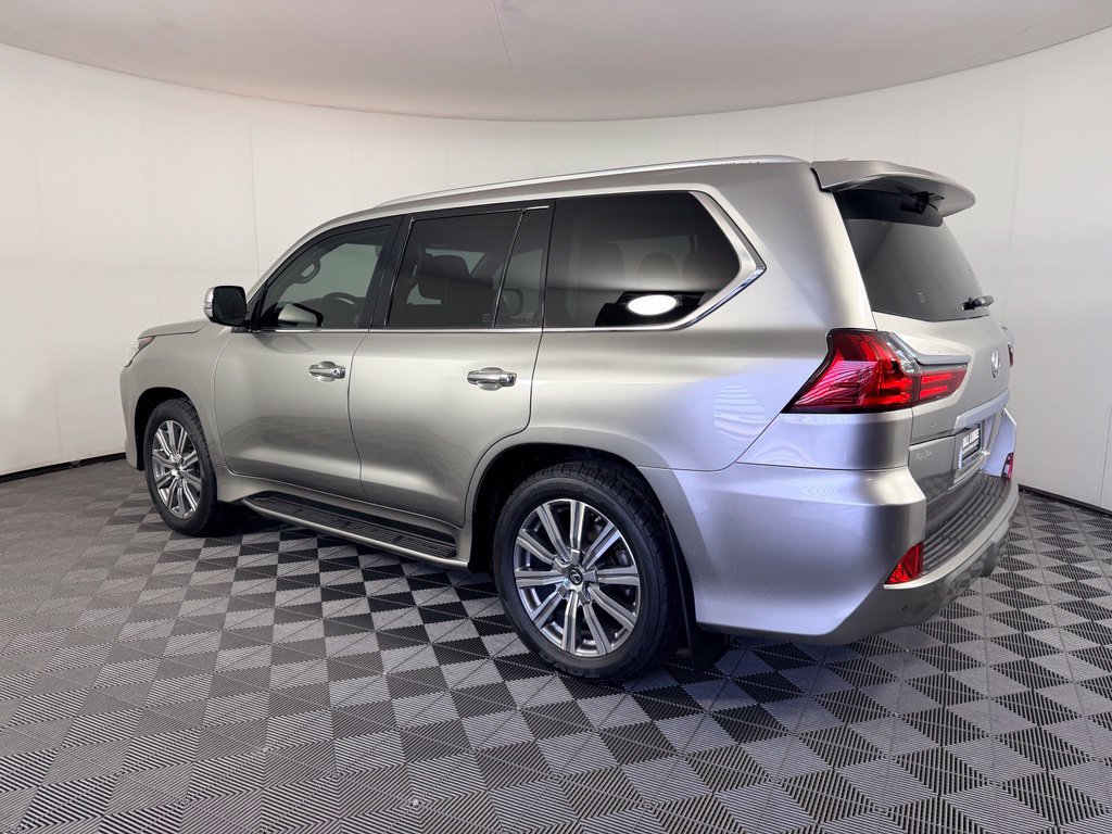 Used 2019 Lexus LX 570 4WD w/ Luxury Package image 8