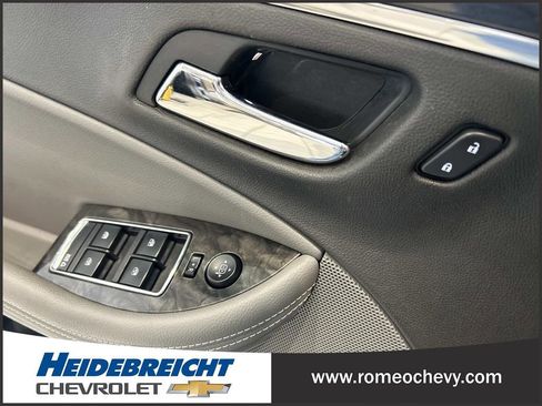 Used 2014 Chevrolet Impala LT w/ Convenience Package image 11