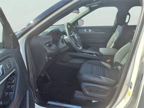 New 2026 Ford Explorer ST-Line image 18