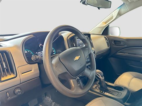 Used 2022 Chevrolet Colorado W/T image 9
