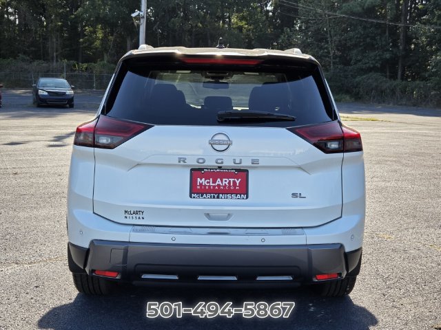 Used 2024 Nissan Rogue SL FWD image 4