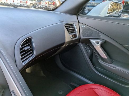 Used 2016 Chevrolet Corvette Stingray Coupe image 16