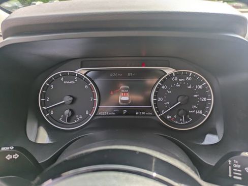 Used 2023 Nissan Rogue SV image 24