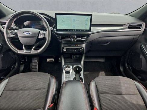 Used 2024 Ford Escape ST-Line w/ Tech Pack #1 AWD/4WD image 9