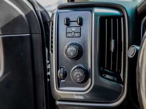 Used 2017 Chevrolet Silverado 1500 LT image 21