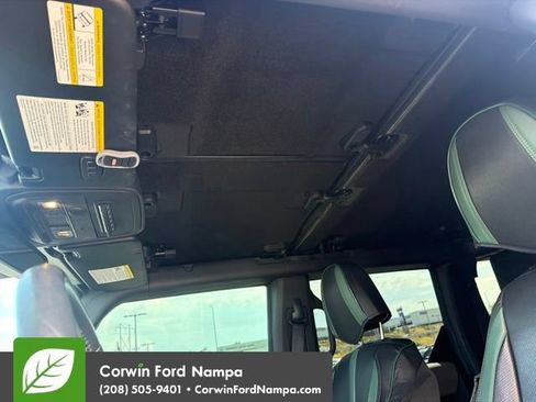 Used 2023 Ford Bronco Wildtrak AWD/4WD image 11