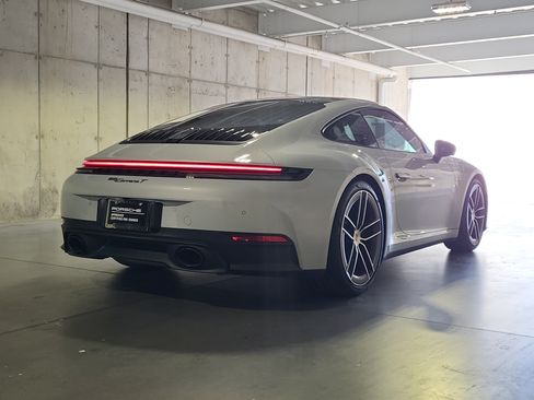 Certified 2026 Porsche 911 Carrera T RWD image 11