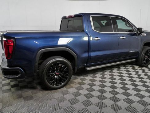 Certified 2022 GMC Sierra 1500 Denali w/ Denali Premium Package AWD/4WD image 2