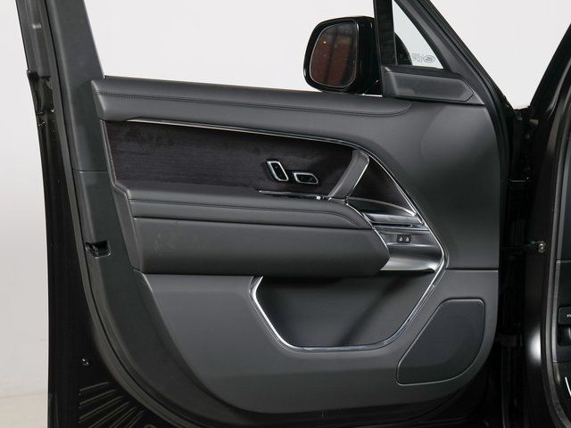 New 2026 Land Rover Range Rover SE AWD/4WD image 26