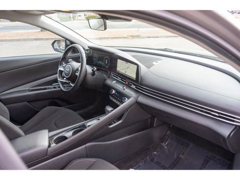 Used 2023 Hyundai Elantra SEL w/ Convenience Package image 26