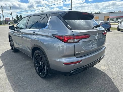 Used 2023 Mitsubishi Outlander SEL Black Edition AWD/4WD image 4