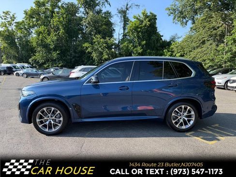 Used 2019 BMW X5 xDrive40i w/ Premium Package 2 AWD/4WD image 2