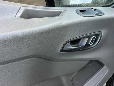 Used 2022 Ford Transit 350 XLT image 10