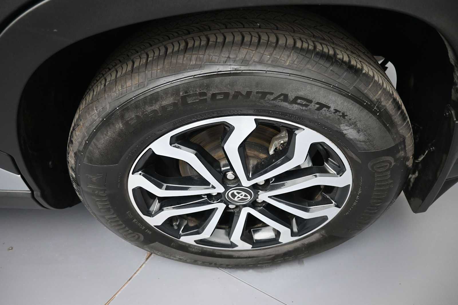 Certified 2024 Toyota Corolla Cross AWD Hybrid image 14