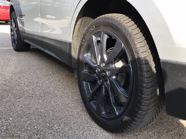 Used 2022 Chevrolet Equinox RS w/ LPO, Floor Liner Package AWD/4WD image 12