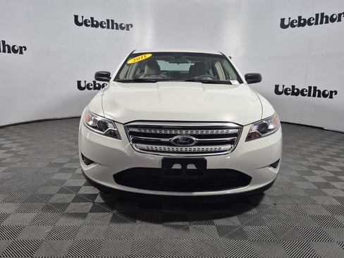Used 2011 Ford Taurus SE FWD image 2