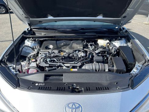 Used 2025 Toyota Camry LE image 31