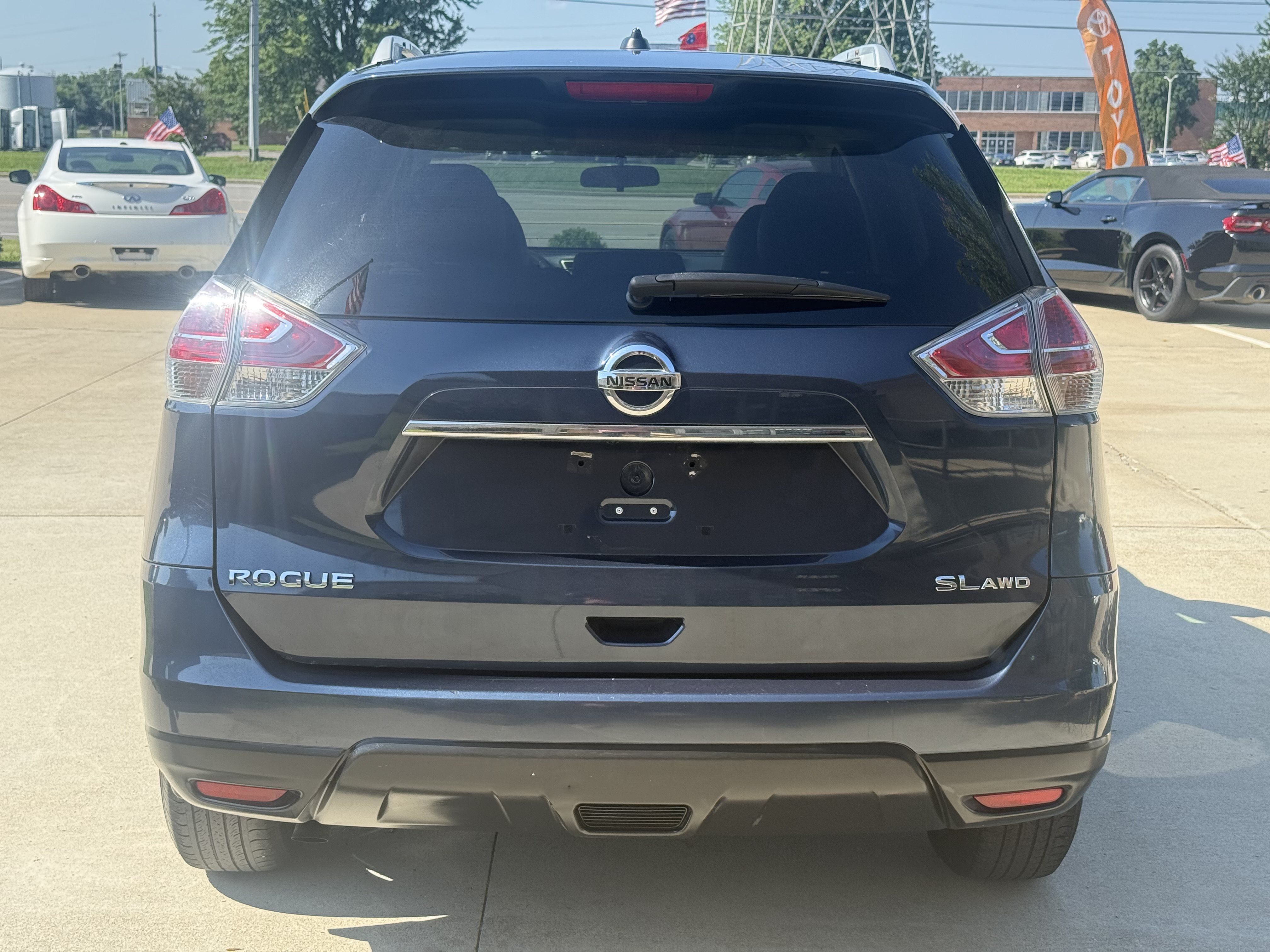 Used 2015 Nissan Rogue SL AWD/4WD image 5